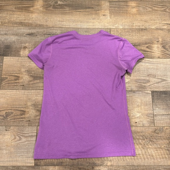 Nike Women’s Tee Shirt Purple Dri-Fit Size Medium - Picture 4 of 4